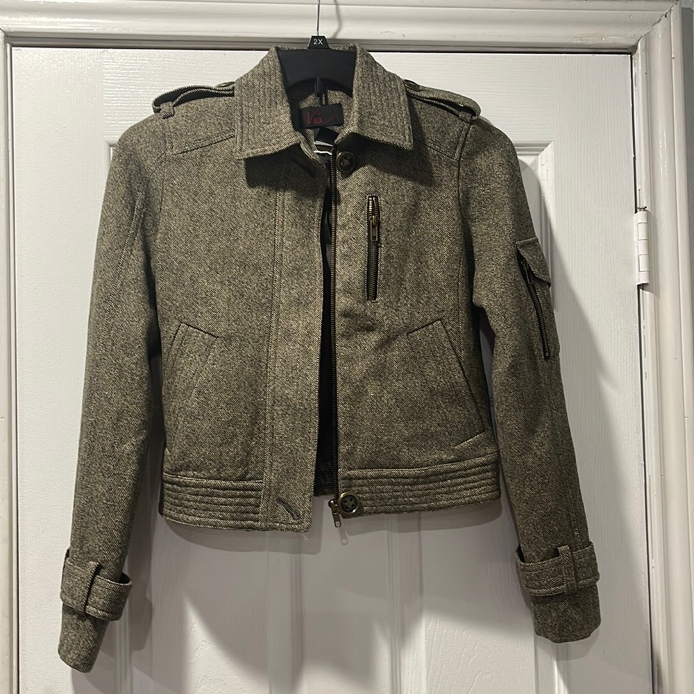 Via Cropped Wool Jacket